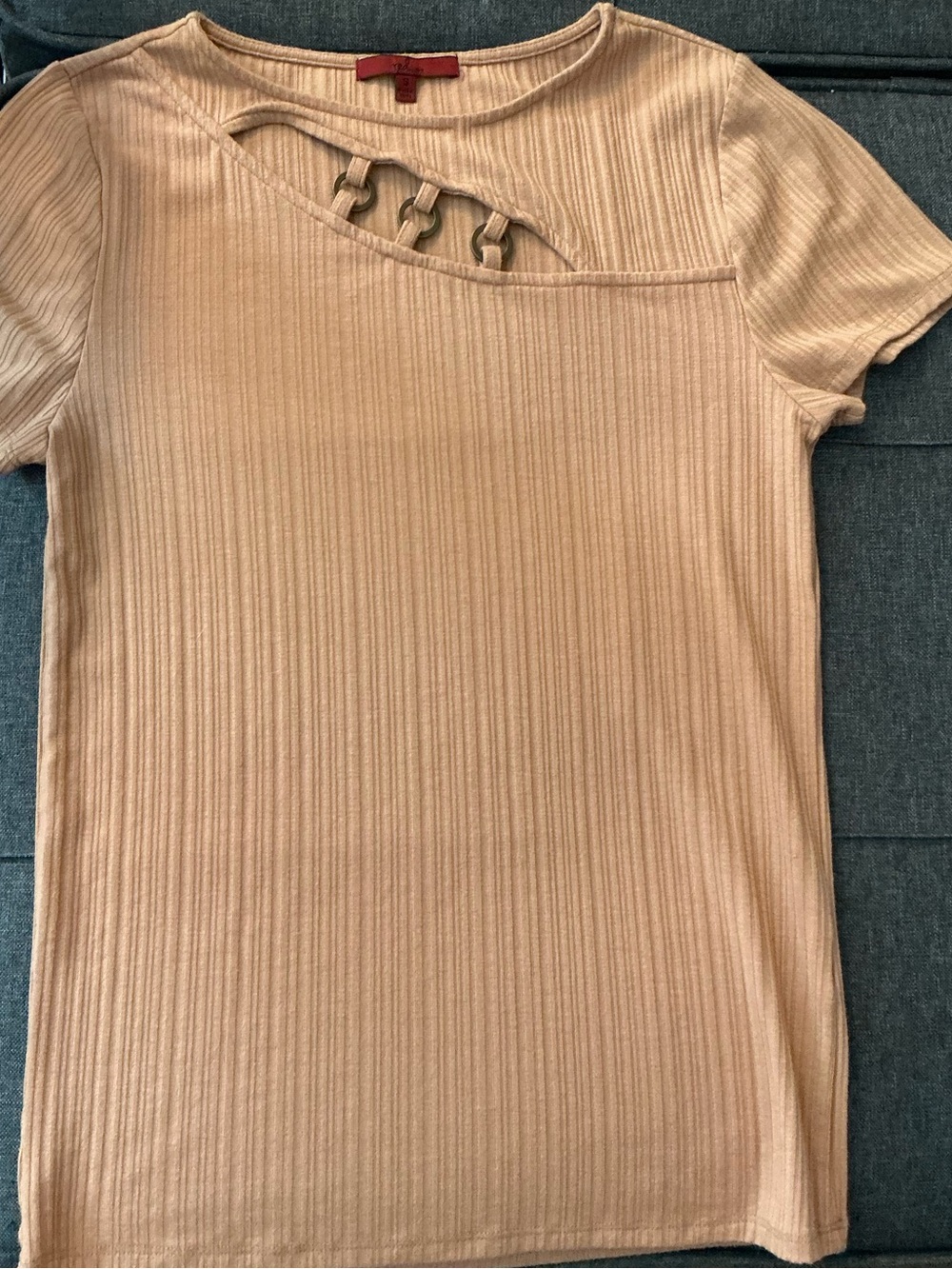 🔥 Red by BKE Dusty Rose Ribbed Cutout Grommet Short Sleeve Top - Women's S